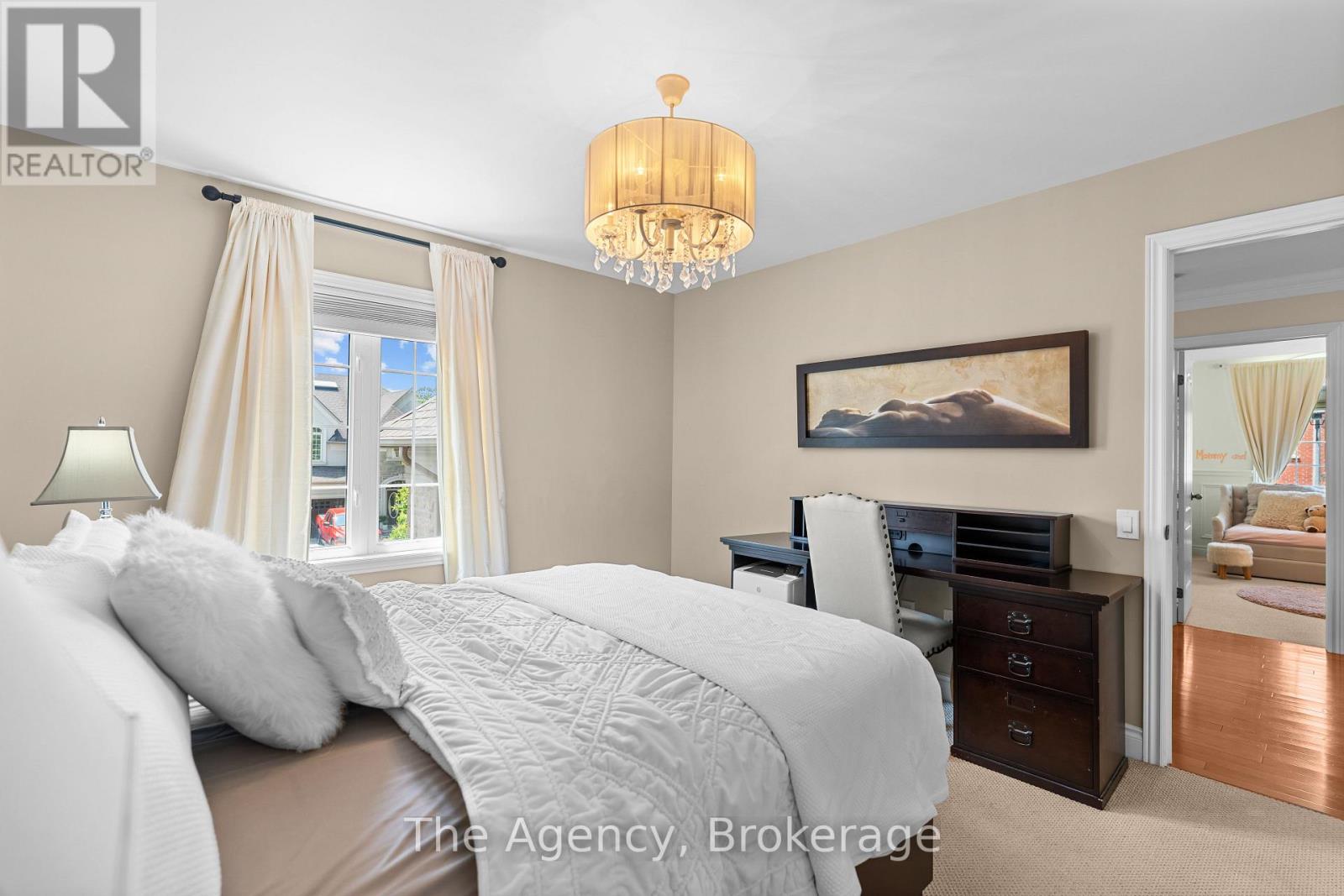 297 Fritillary Street, Oakville, Ontario L6L 6W7 - Photo 41 - W12228939