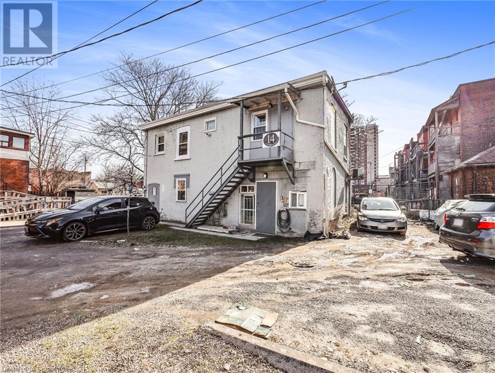 Property at 14 VICTORIA Avenue N image 4