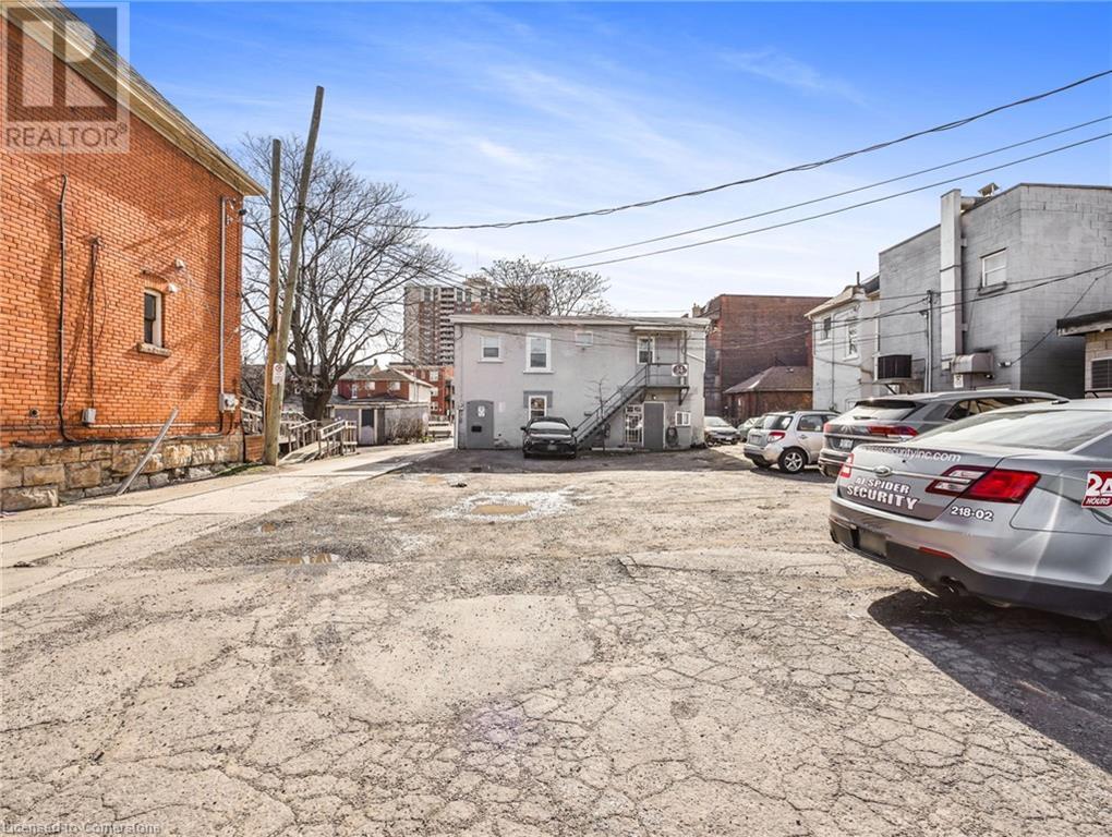 Property at 14 VICTORIA Avenue N image 5