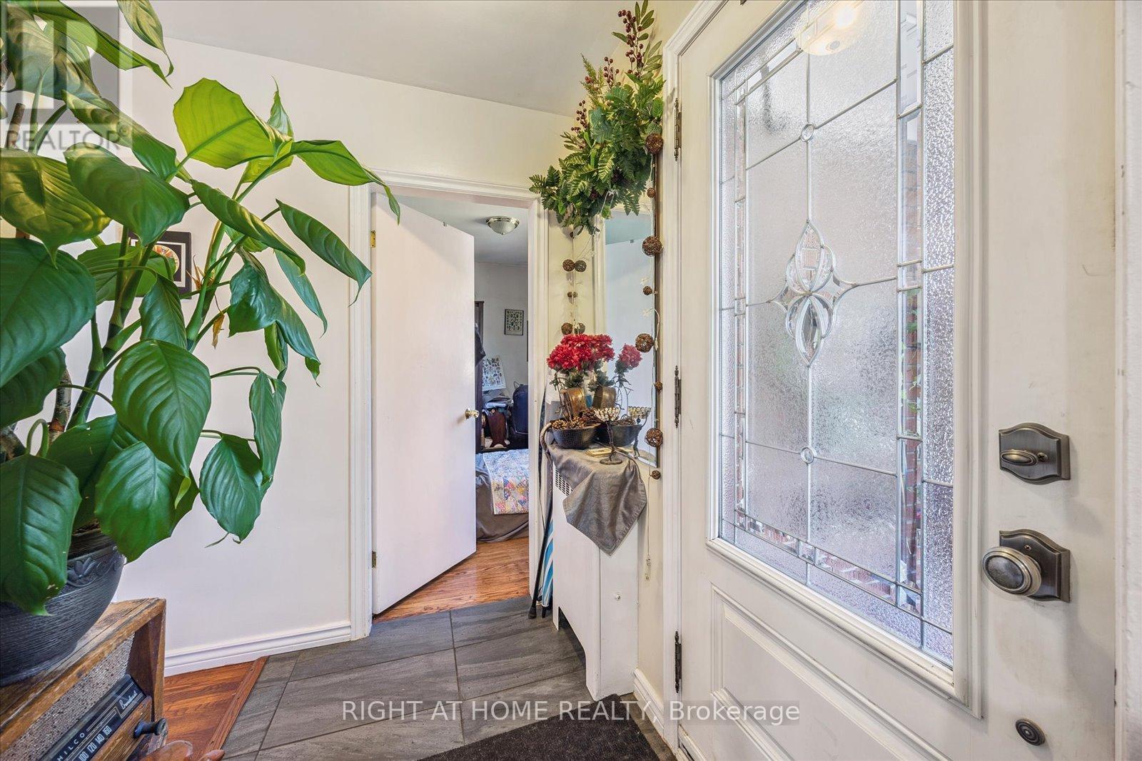 Property at 46 IVORWOOD CRESCENT image 5
