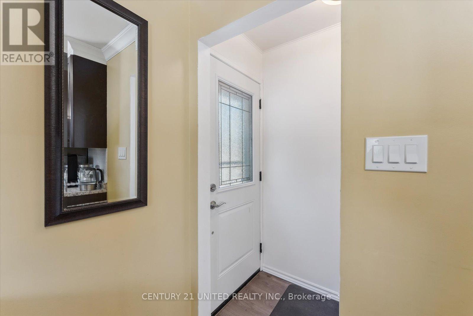 Property at 18 CEDARVIEW DRIVE image 4