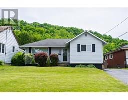 15 ALBA Street, Stoney Creek, Ontario