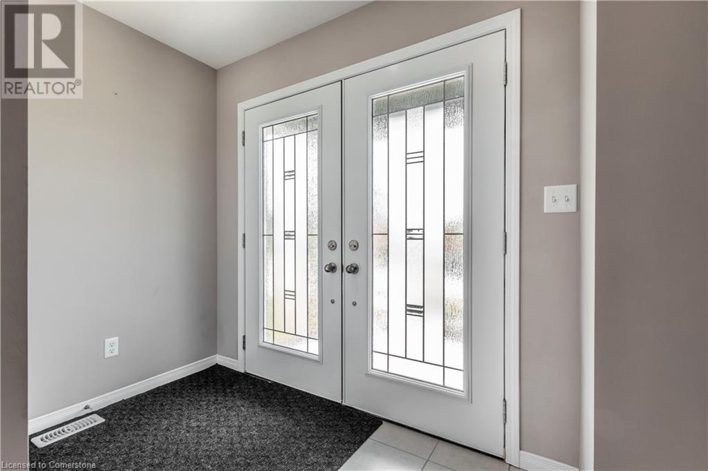 Property at 508 NETHERWOOD Crescent image 5