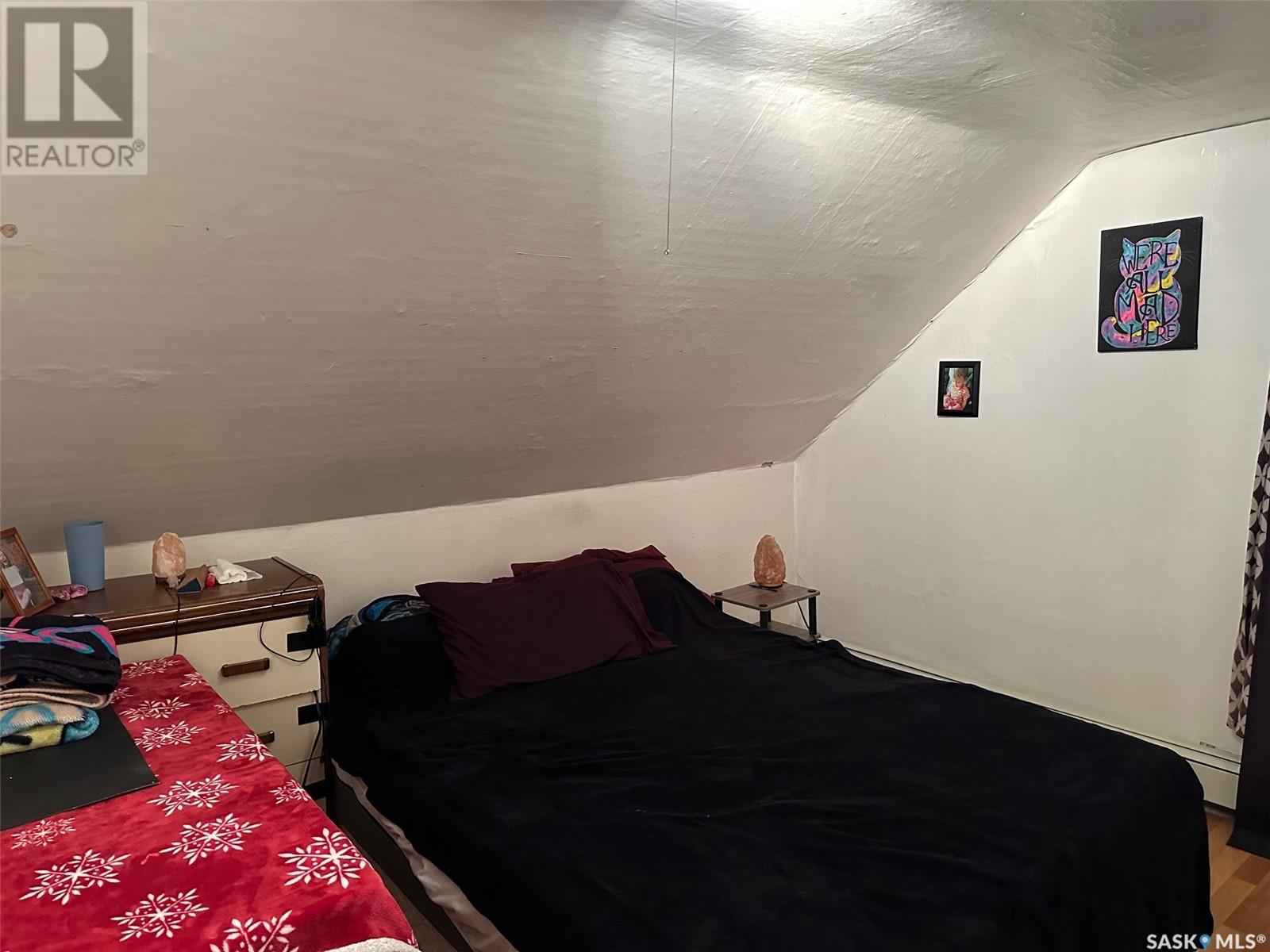 921 3rd Street, Estevan, Saskatchewan S4A 0R2 - Photo 12 - SK009641