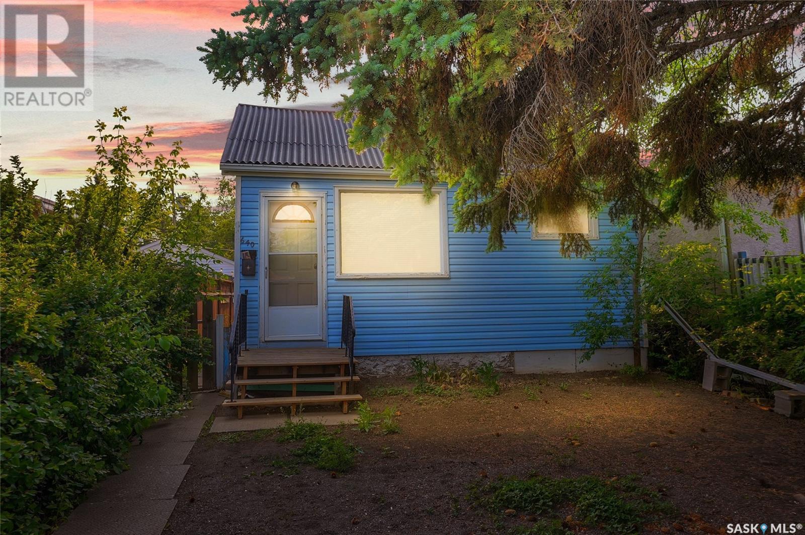 Property at 640 GARNET STREET image 1