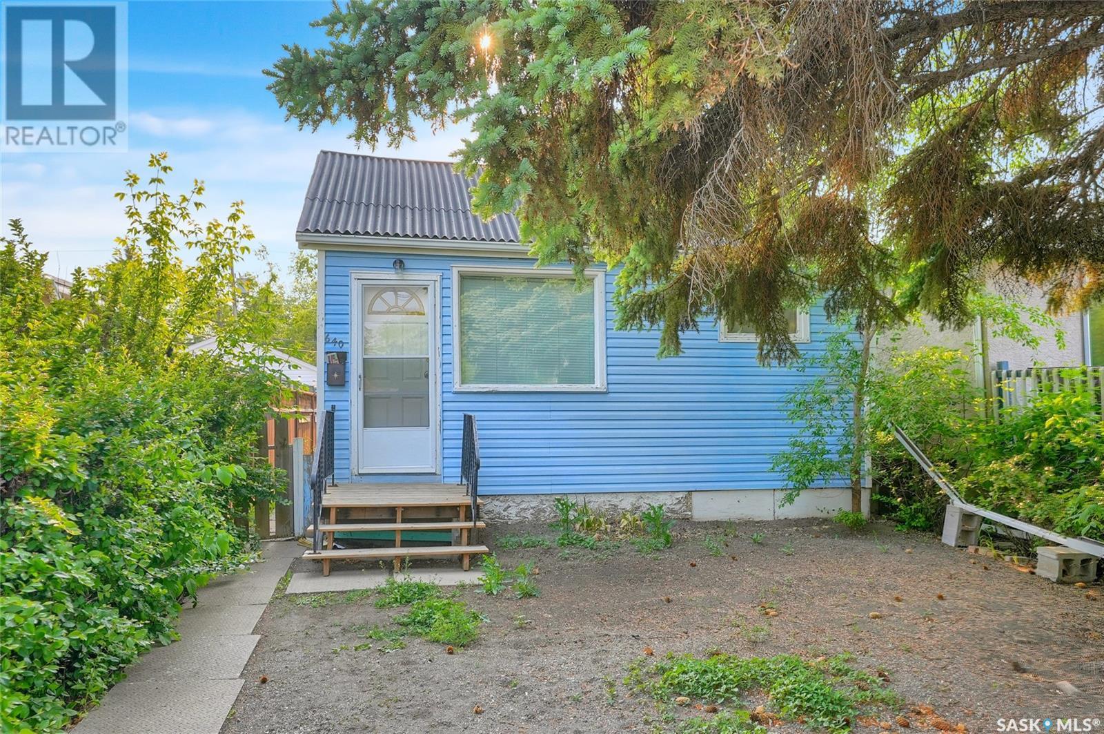 Property at 640 GARNET STREET image 2