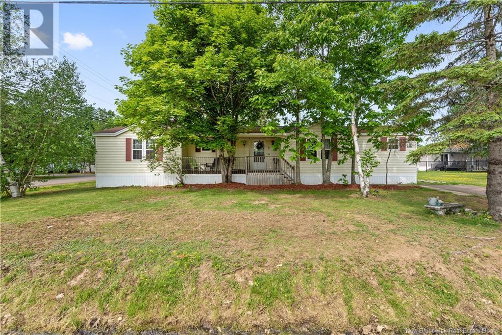 Property at 1 Heron Street image 1