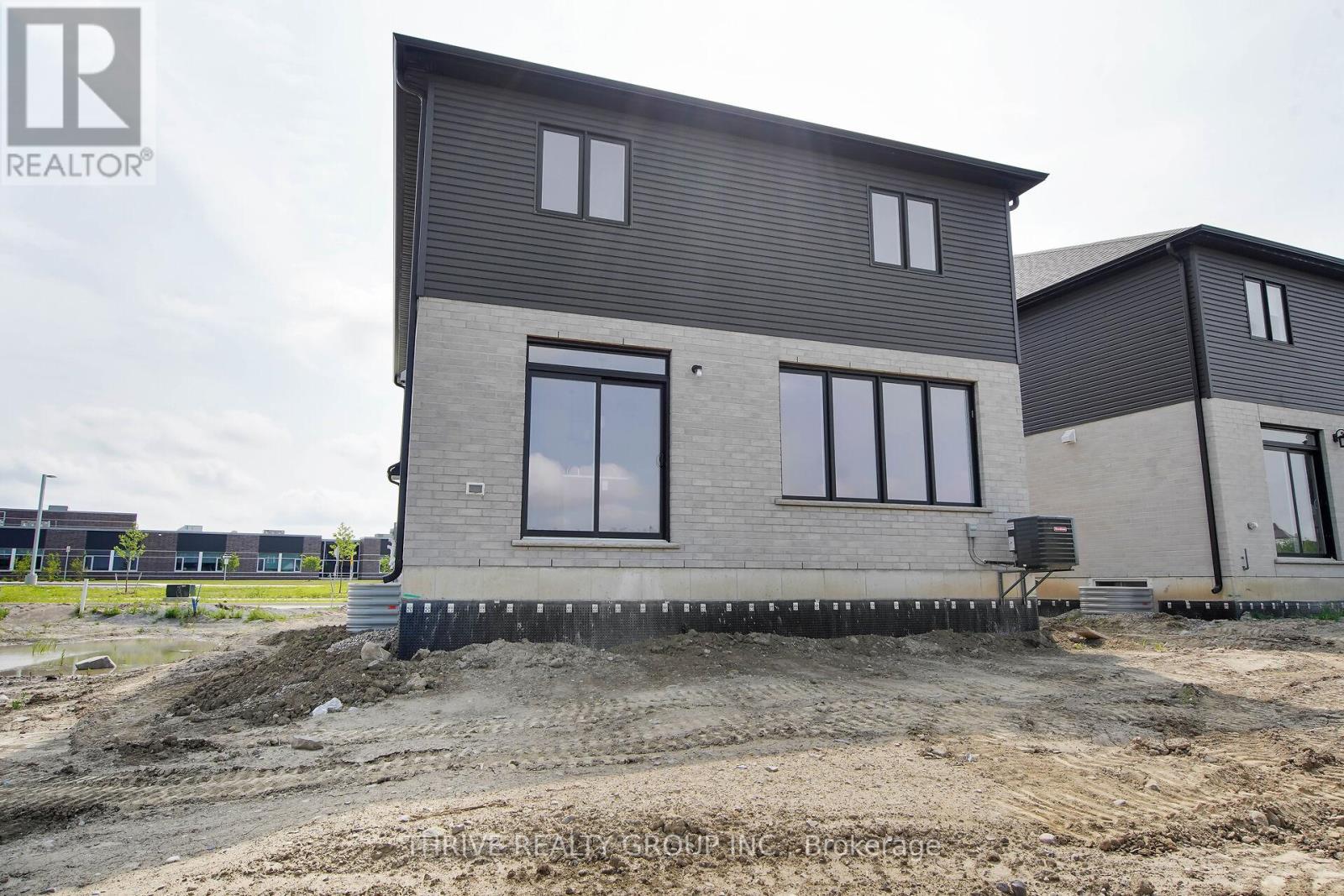 3084 Buroak Drive, London North (North S), Ontario  N6G 3M1 - Photo 42 - X12229121