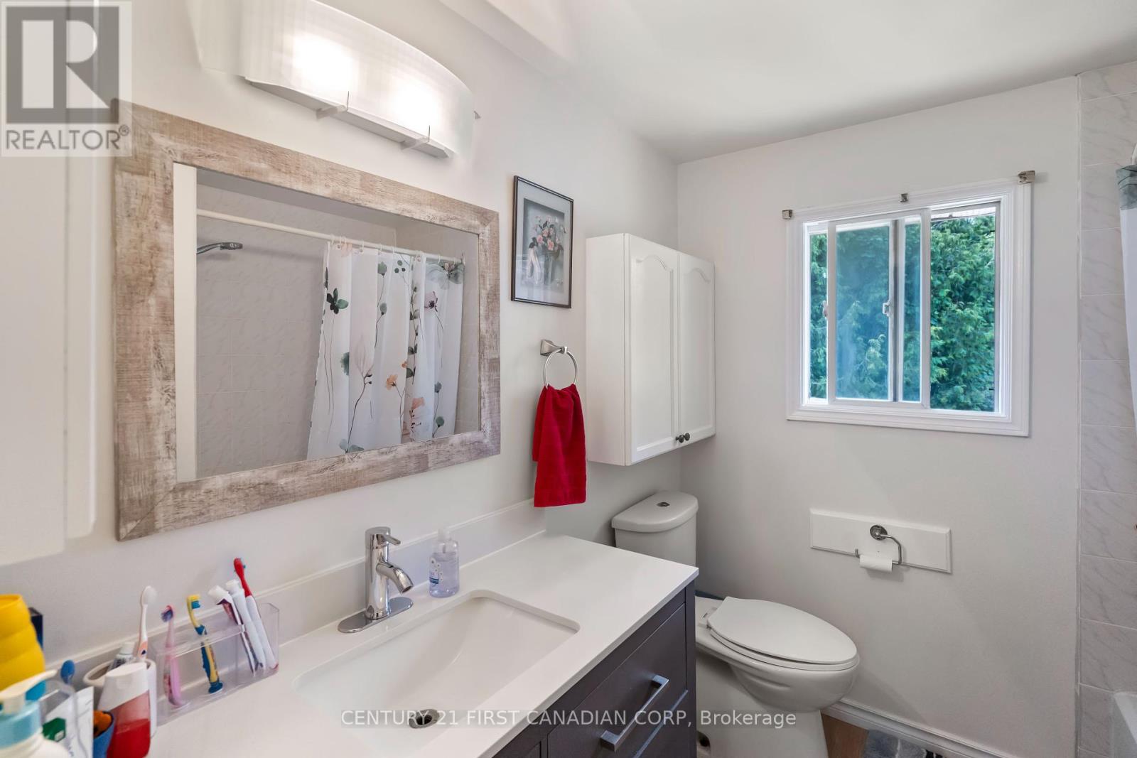 139 Kimberley Avenue, London South (South J), Ontario  N5Z 4Z2 - Photo 26 - X12229168