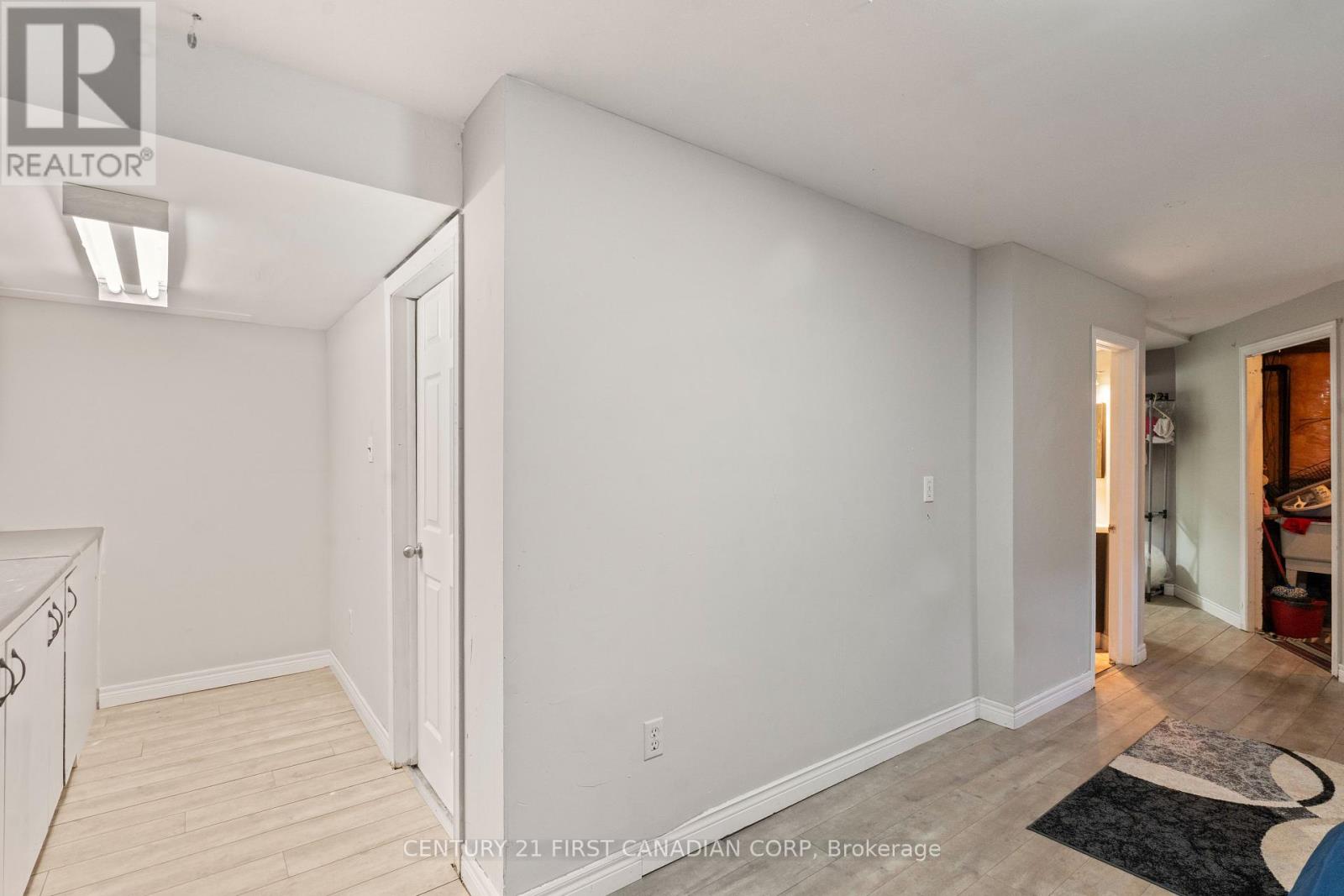 139 Kimberley Avenue, London South (South J), Ontario  N5Z 4Z2 - Photo 30 - X12229168