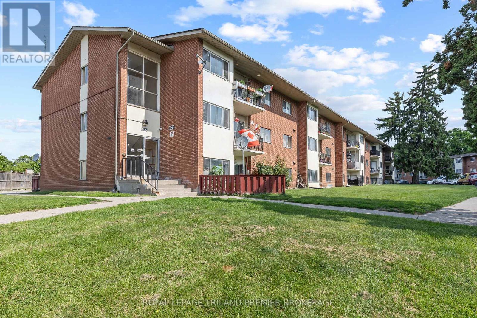 Property at 109 - 1176 HAMILTON ROAD image 1