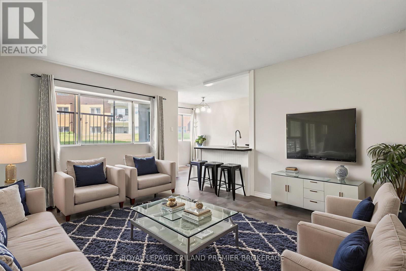 Property at 109 - 1176 HAMILTON ROAD image 5