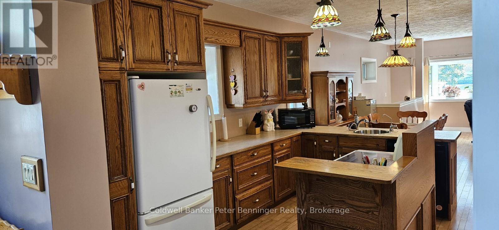 594 William Street N, West Grey, Ontario  N0G 1R0 - Photo 10 - X12229170