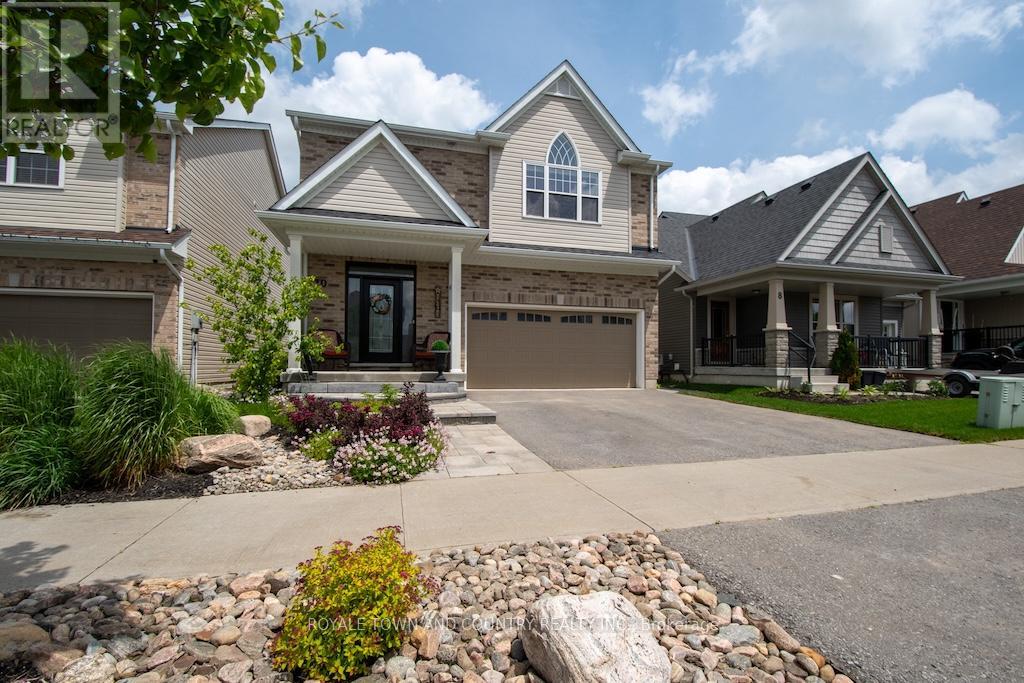 Property at 10 SILVERBROOK AVENUE image 2