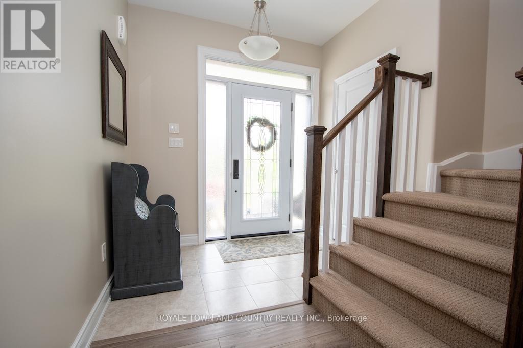 Property at 10 SILVERBROOK AVENUE image 5