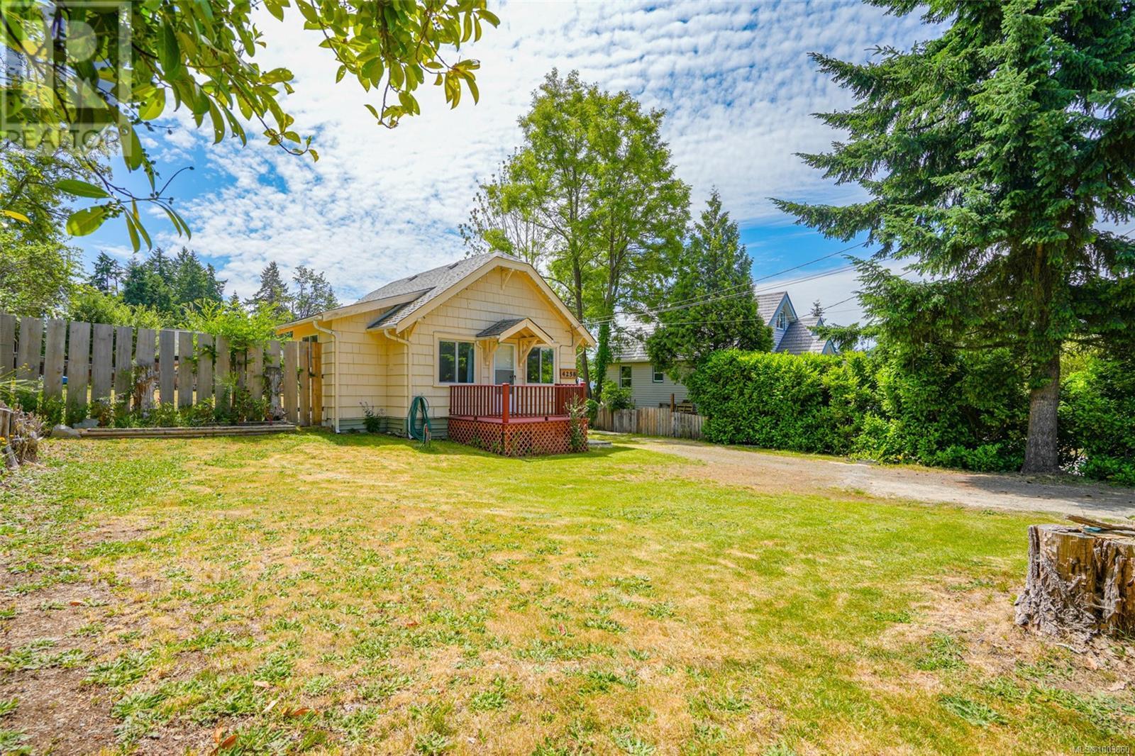 Property at 4258 Johnston Rd image 2