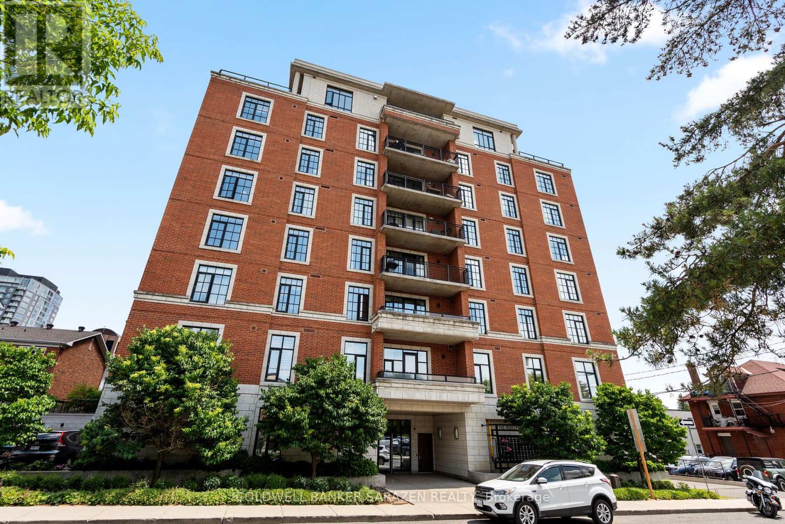 Property at 504 - 327 BREEZEHILL AVENUE S image 2