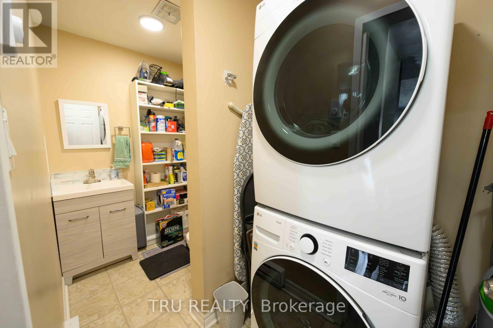 Property at 152 - 825 CAHILL DRIVE W image 5