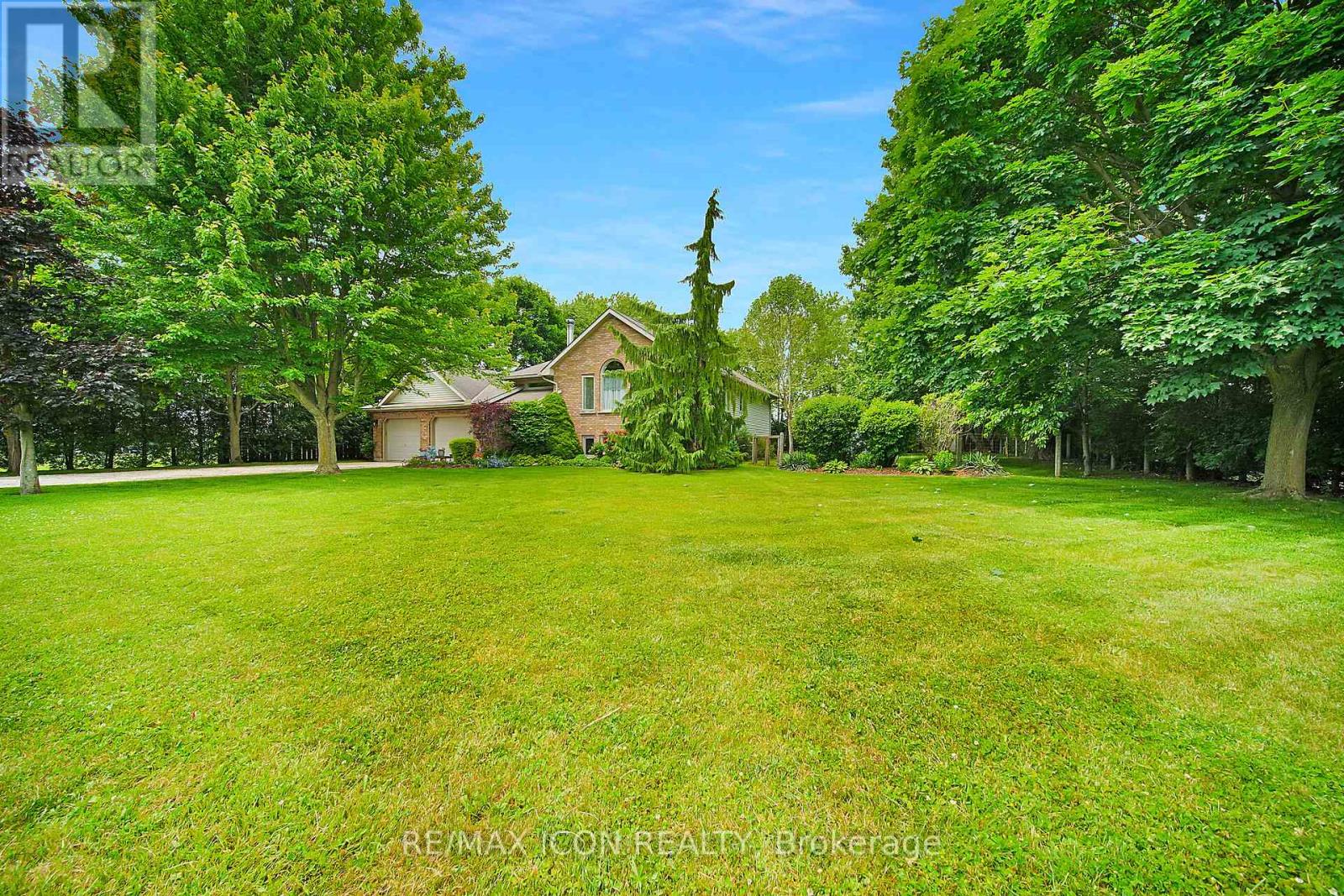 21 Lunn Lane, Dutton/dunwich, Ontario  N0L 2M0 - Photo 3 - X12226134