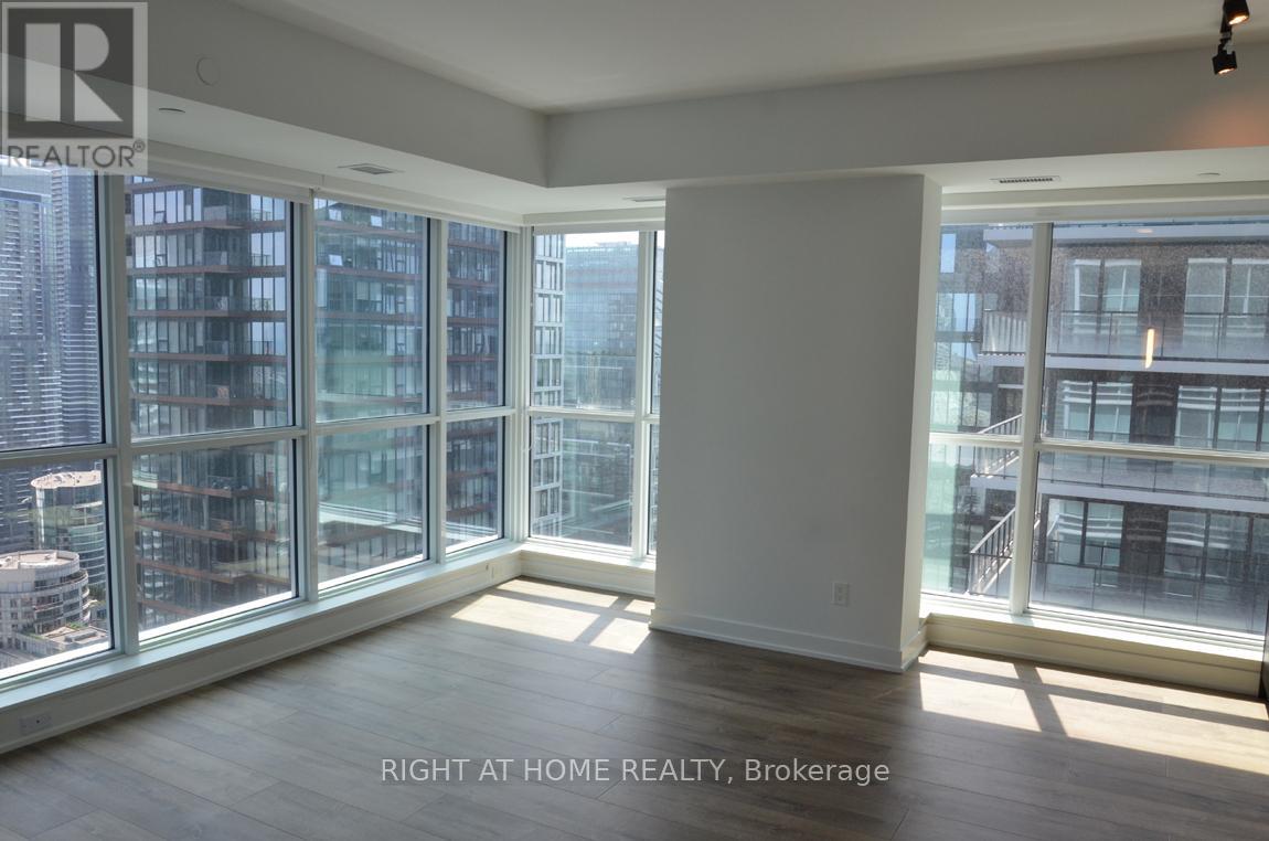 4303 - 327 King Street W, Toronto (Waterfront Communities), Ontario  M5V 0W7 - Photo 11 - C12229021