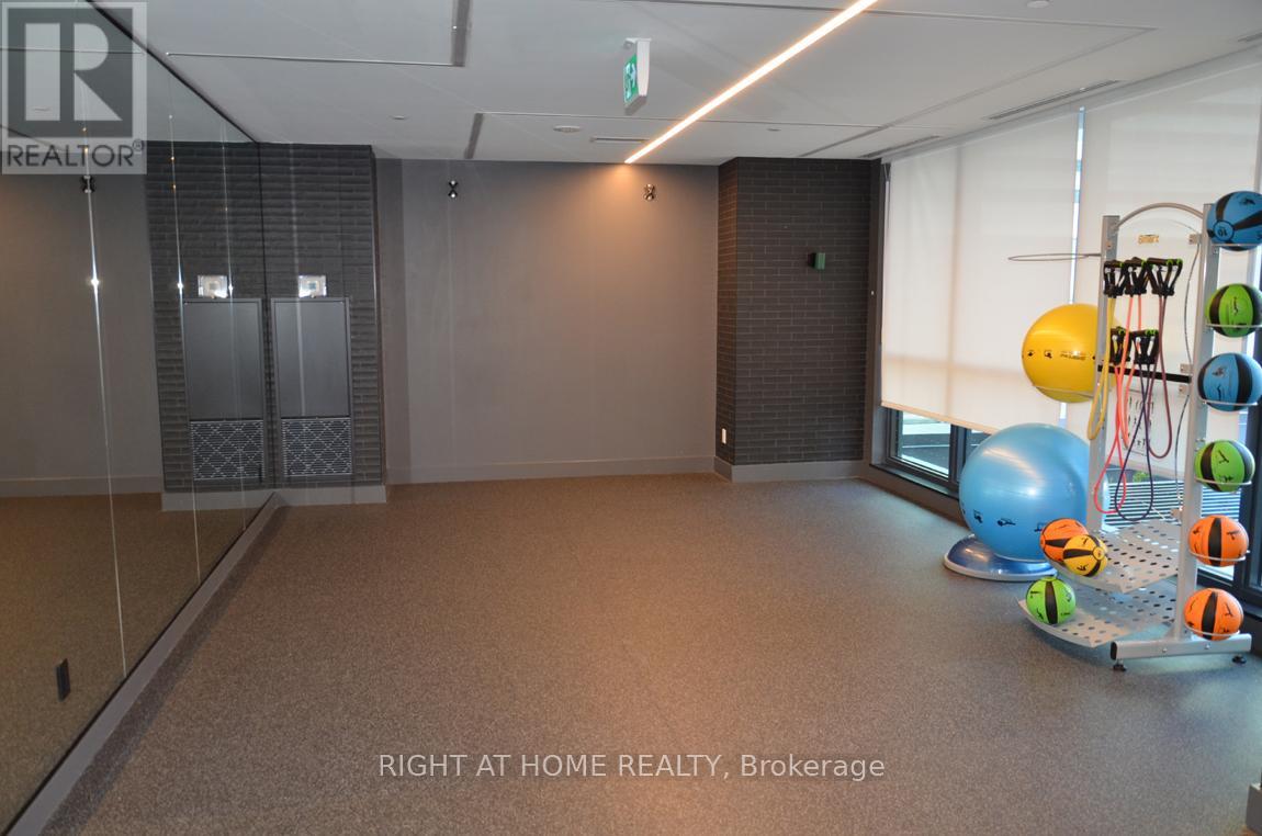 4303 - 327 King Street W, Toronto (Waterfront Communities), Ontario  M5V 0W7 - Photo 24 - C12229021