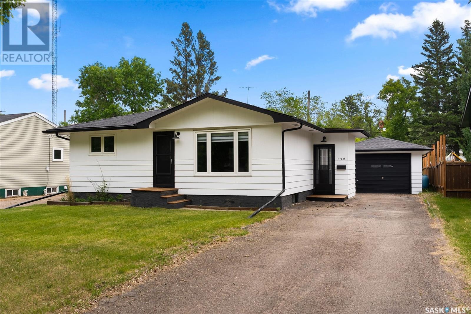 532 2nd STREET NE, ituna, Saskatchewan