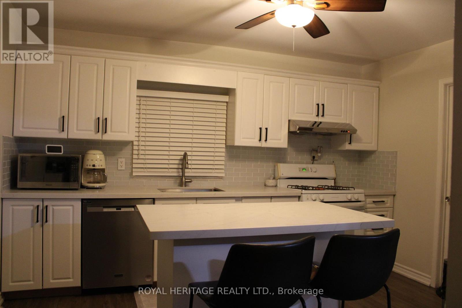 Property at 228 COURT STREET image 5