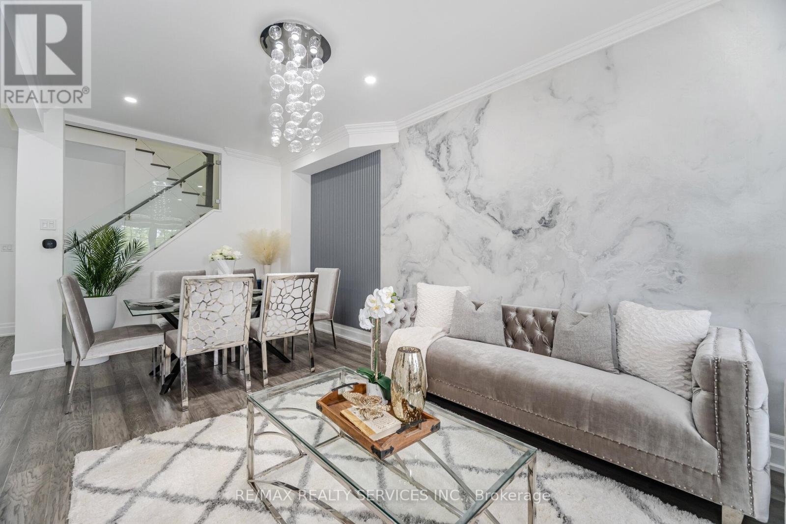 Property at 532 NAPA VALLEY AVENUE image 4