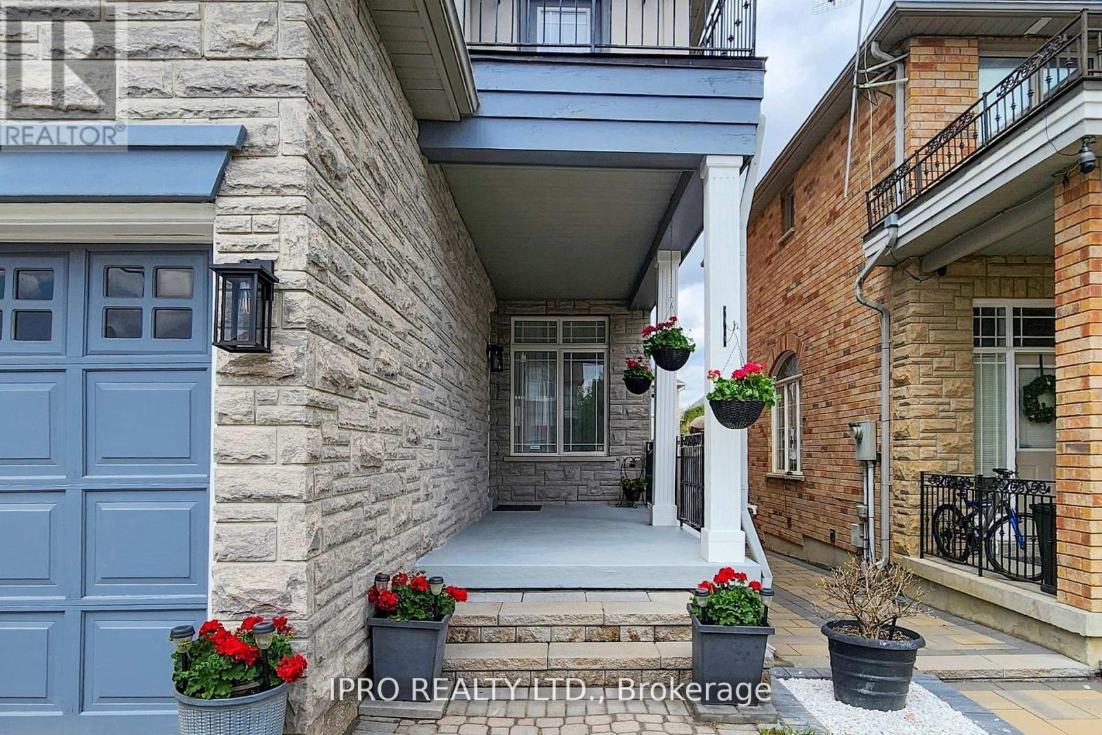 Property at 4 COPPERSTONE CRESCENT image 2