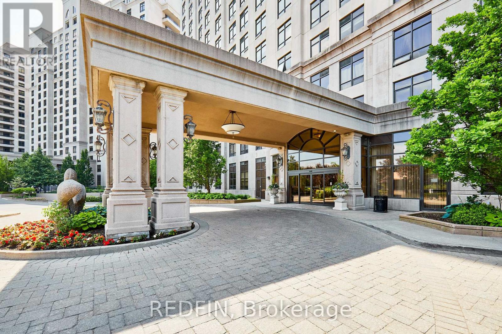 Property at 1016 - 9235 JANE STREET image 1