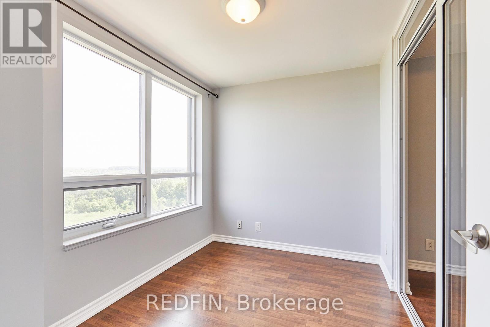 1016 - 9235 Jane Street, Vaughan (Maple), Ontario  L6A 0J8 - Photo 14 - N12228673