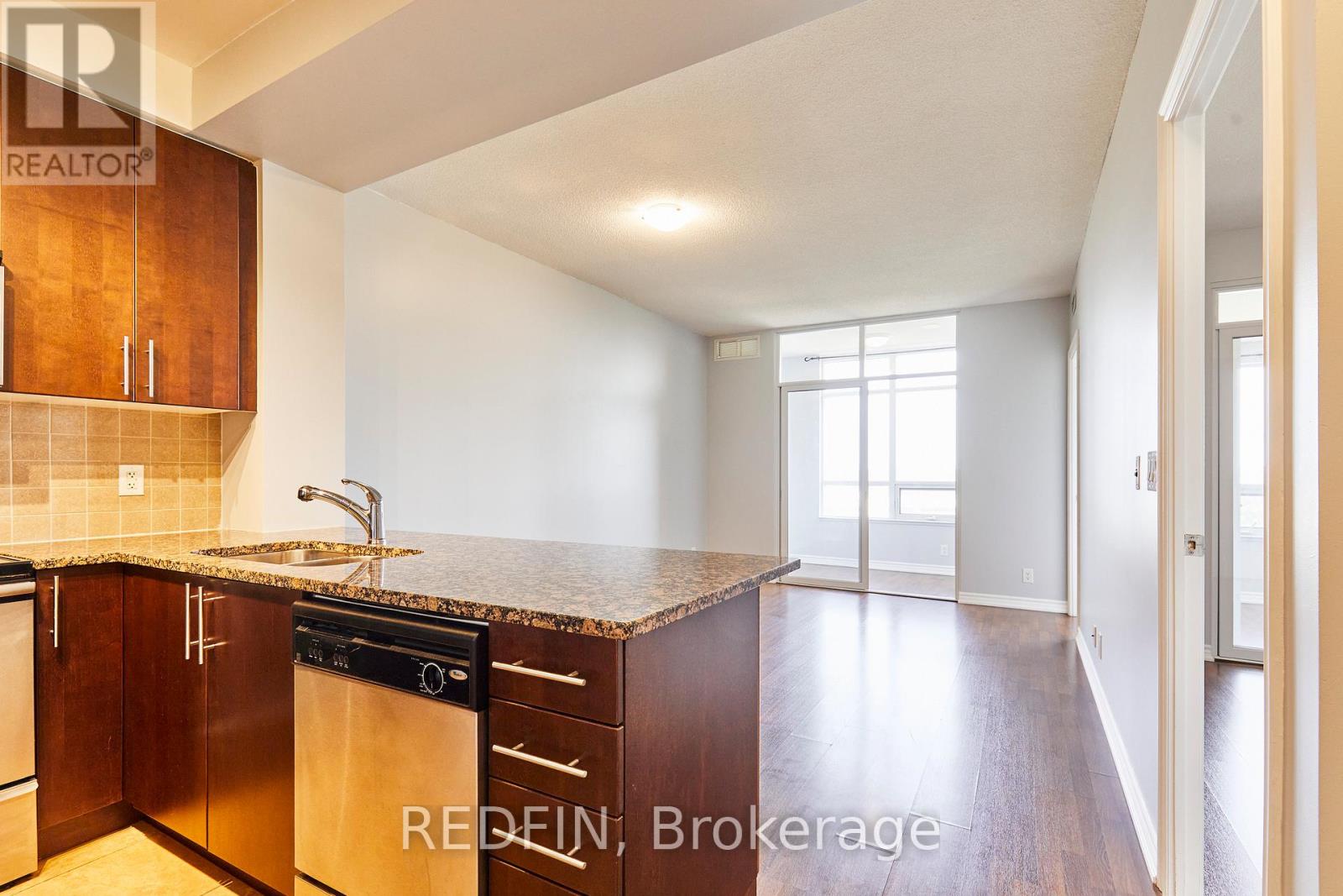 1016 - 9235 Jane Street, Vaughan (Maple), Ontario  L6A 0J8 - Photo 6 - N12228673