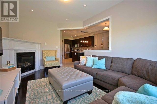 86 Alex Campbell Crescent, King, Ontario  L7B 1K9 - Photo 7 - N12228943