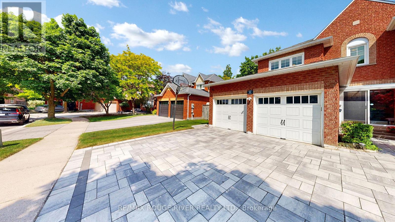 Property at 8 LISMER COURT image 3