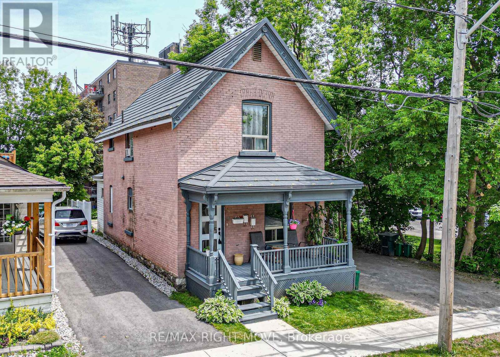Property at 50 ALBERT STREET N image 1