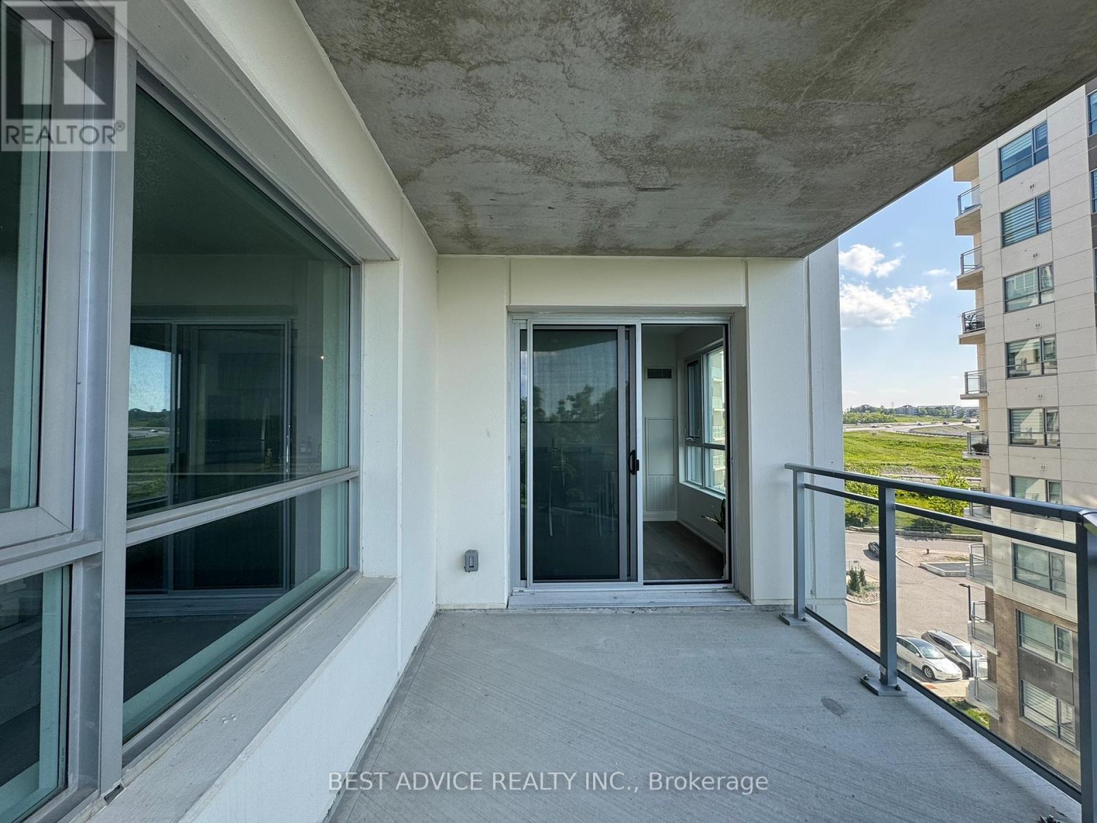 706 - 58 Lakeside Terrace, Barrie (Little Lake), Ontario  L4M 0L5 - Photo 16 - S12229026