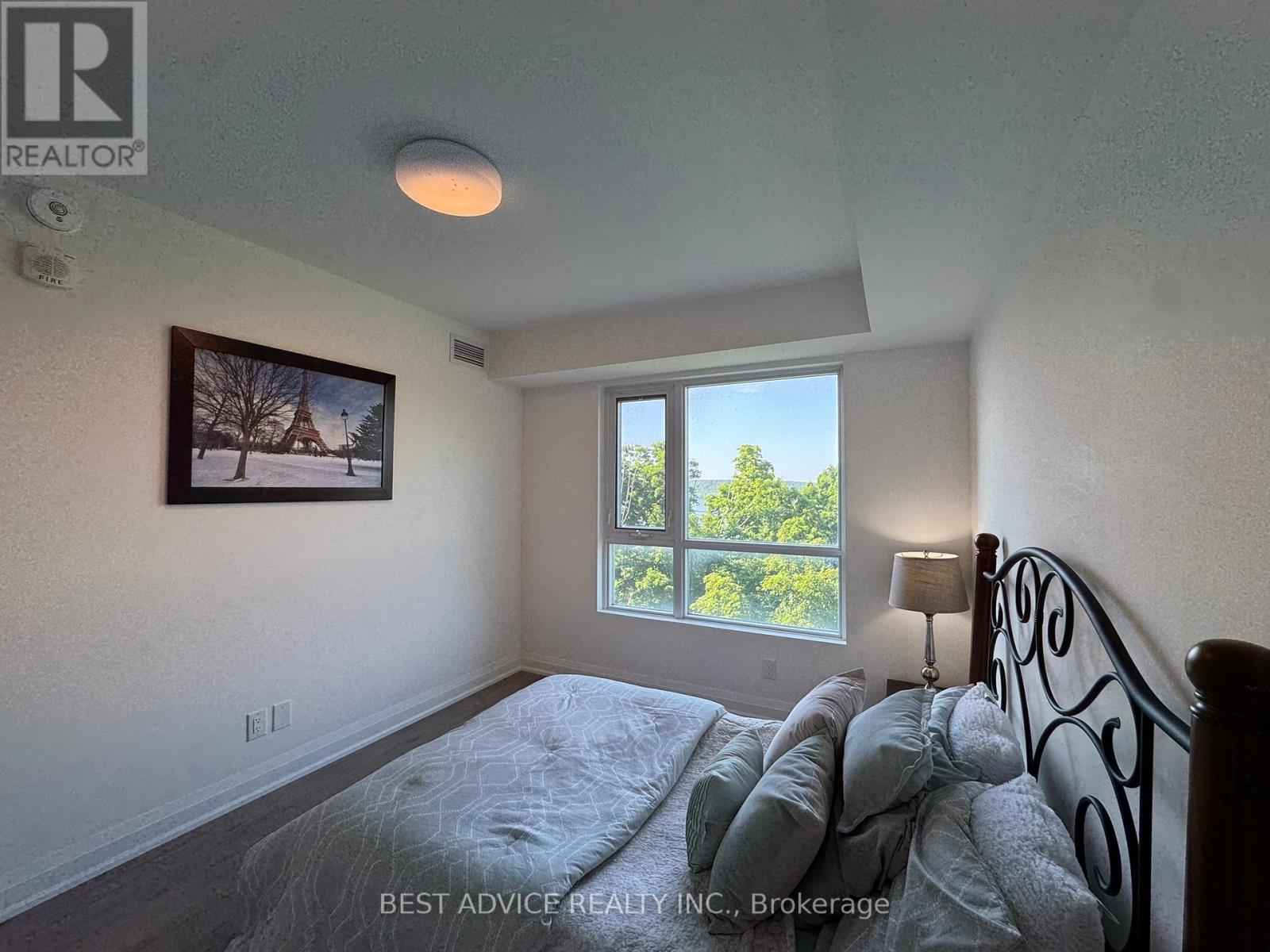 706 - 58 Lakeside Terrace, Barrie (Little Lake), Ontario  L4M 0L5 - Photo 8 - S12229026