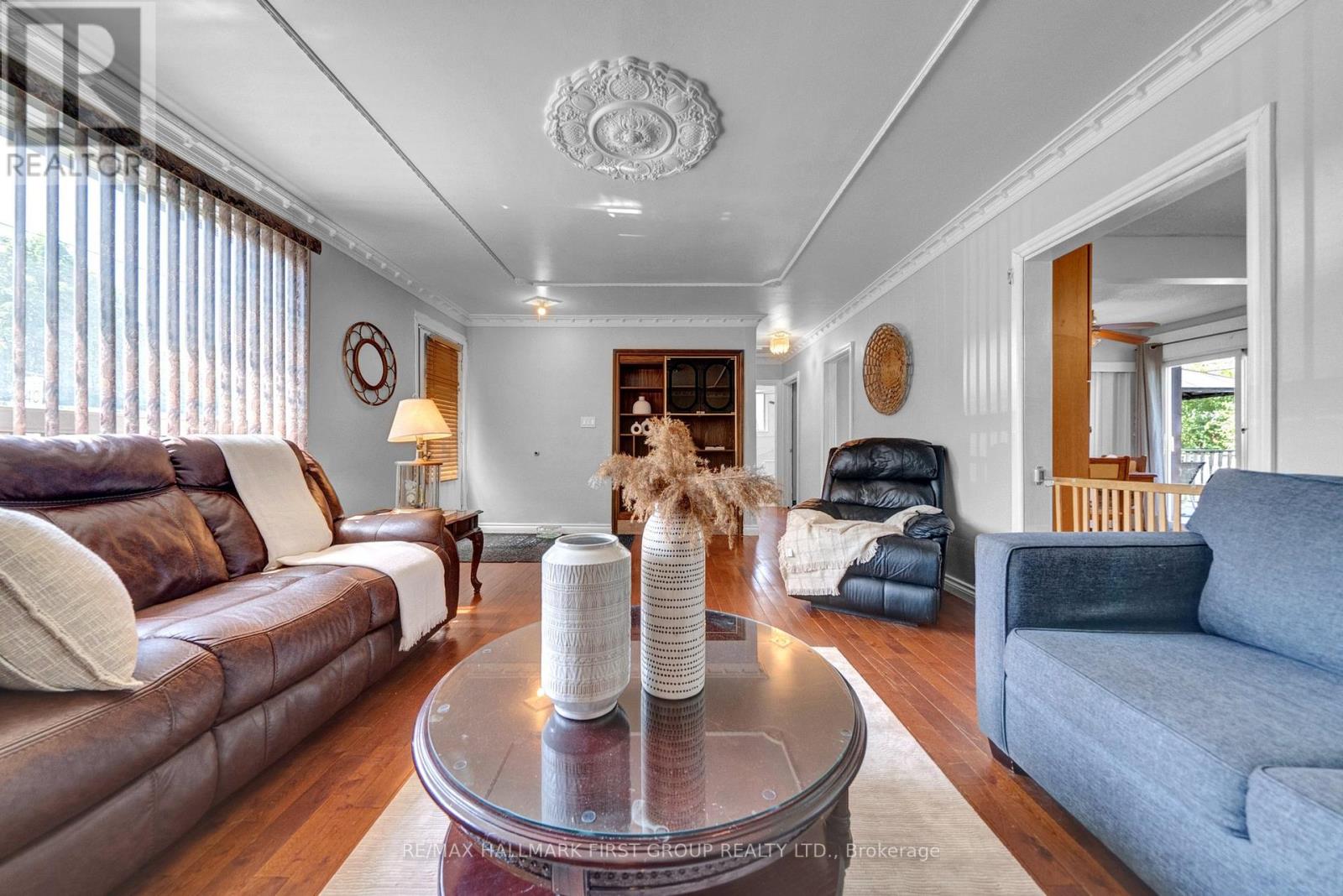Property at 1317 CEDAR STREET image 4
