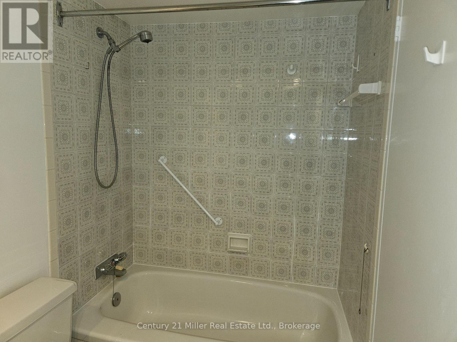 203 - 2185 Marine Drive, Oakville, Ontario  L6L 5L6 - Photo 20 - W12209294