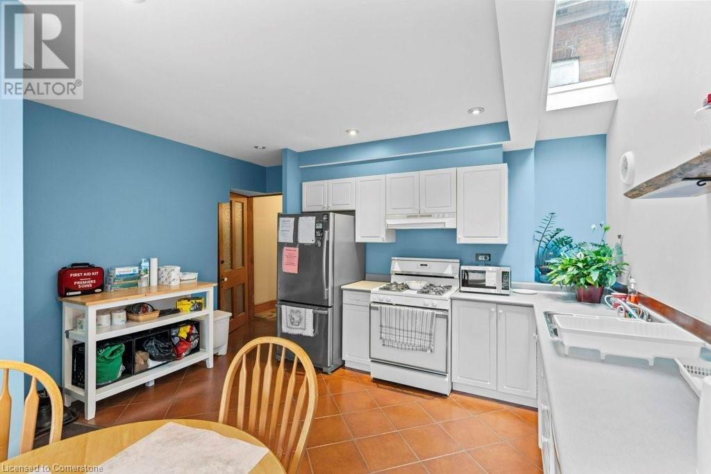 282 Main Street W, Hamilton, Ontario  L8P 1J8 - Photo 6 - 40720581