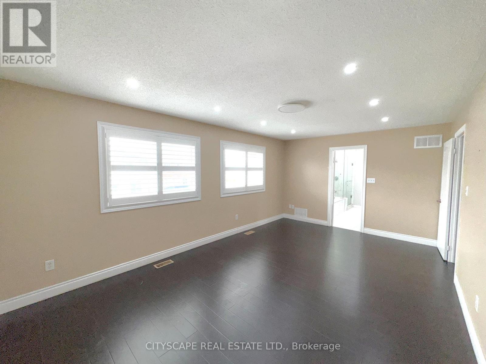 19 Bottlebrush Drive, Brampton (Sandringham-Wellington), Ontario  L6R 2Z5 - Photo 17 - W12228528