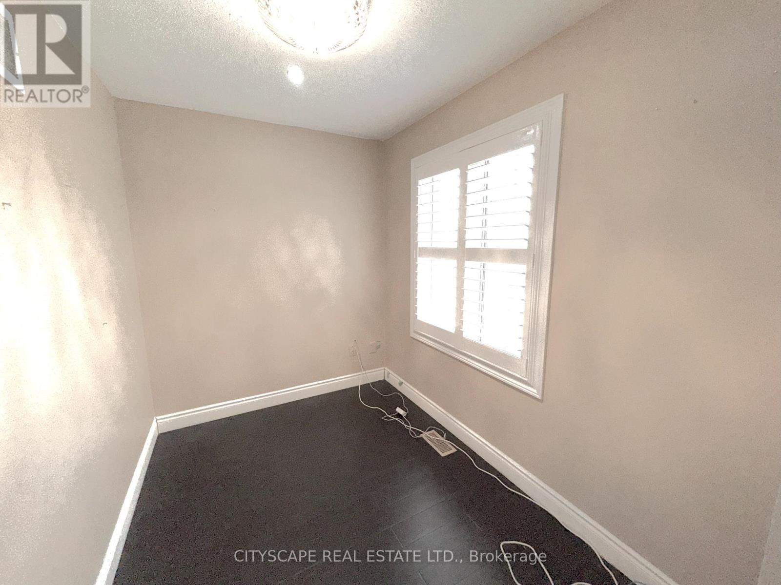 19 Bottlebrush Drive, Brampton (Sandringham-Wellington), Ontario  L6R 2Z5 - Photo 25 - W12228528