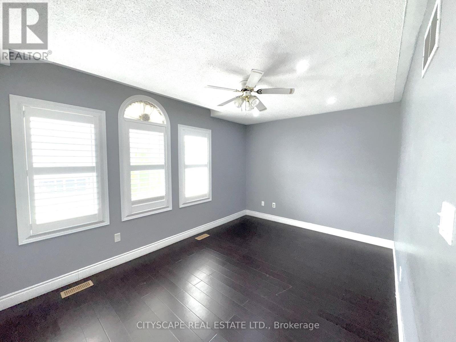 19 Bottlebrush Drive, Brampton (Sandringham-Wellington), Ontario  L6R 2Z5 - Photo 26 - W12228528