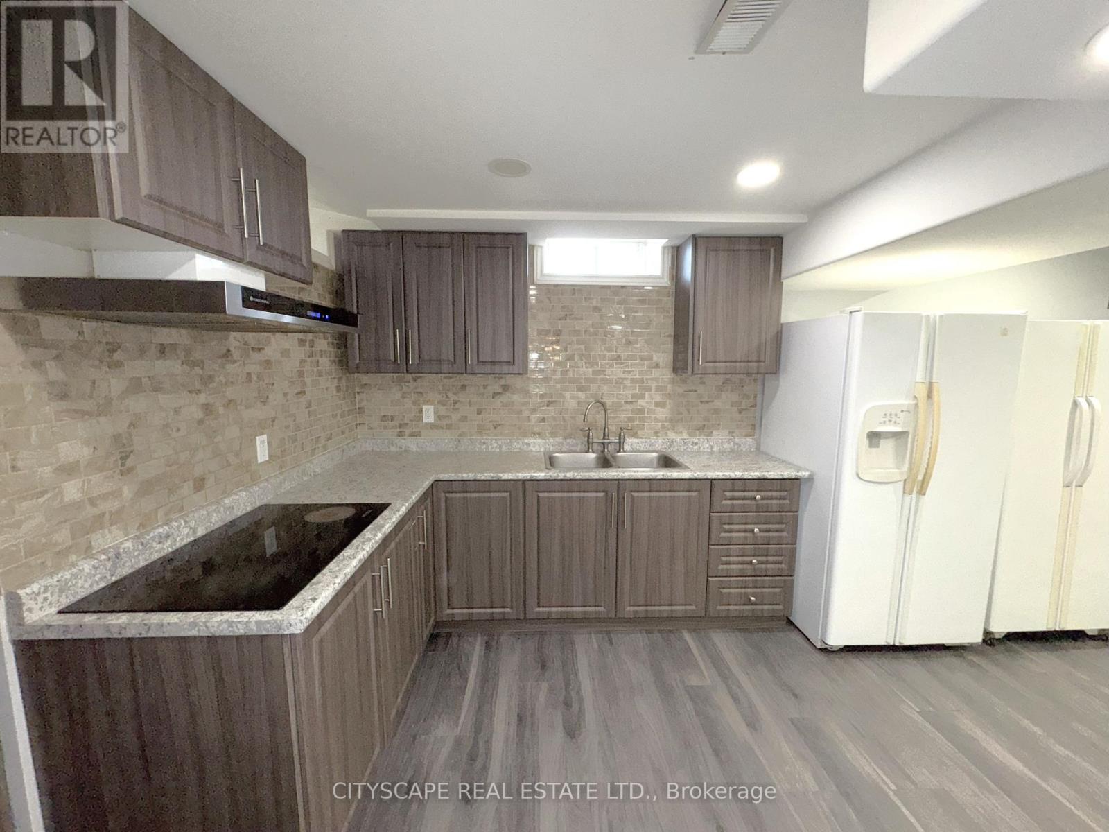 19 Bottlebrush Drive, Brampton (Sandringham-Wellington), Ontario  L6R 2Z5 - Photo 33 - W12228528
