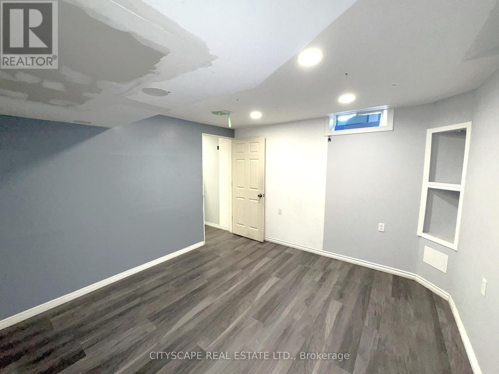19 Bottlebrush Drive, Brampton (Sandringham-Wellington), Ontario  L6R 2Z5 - Photo 37 - W12228528