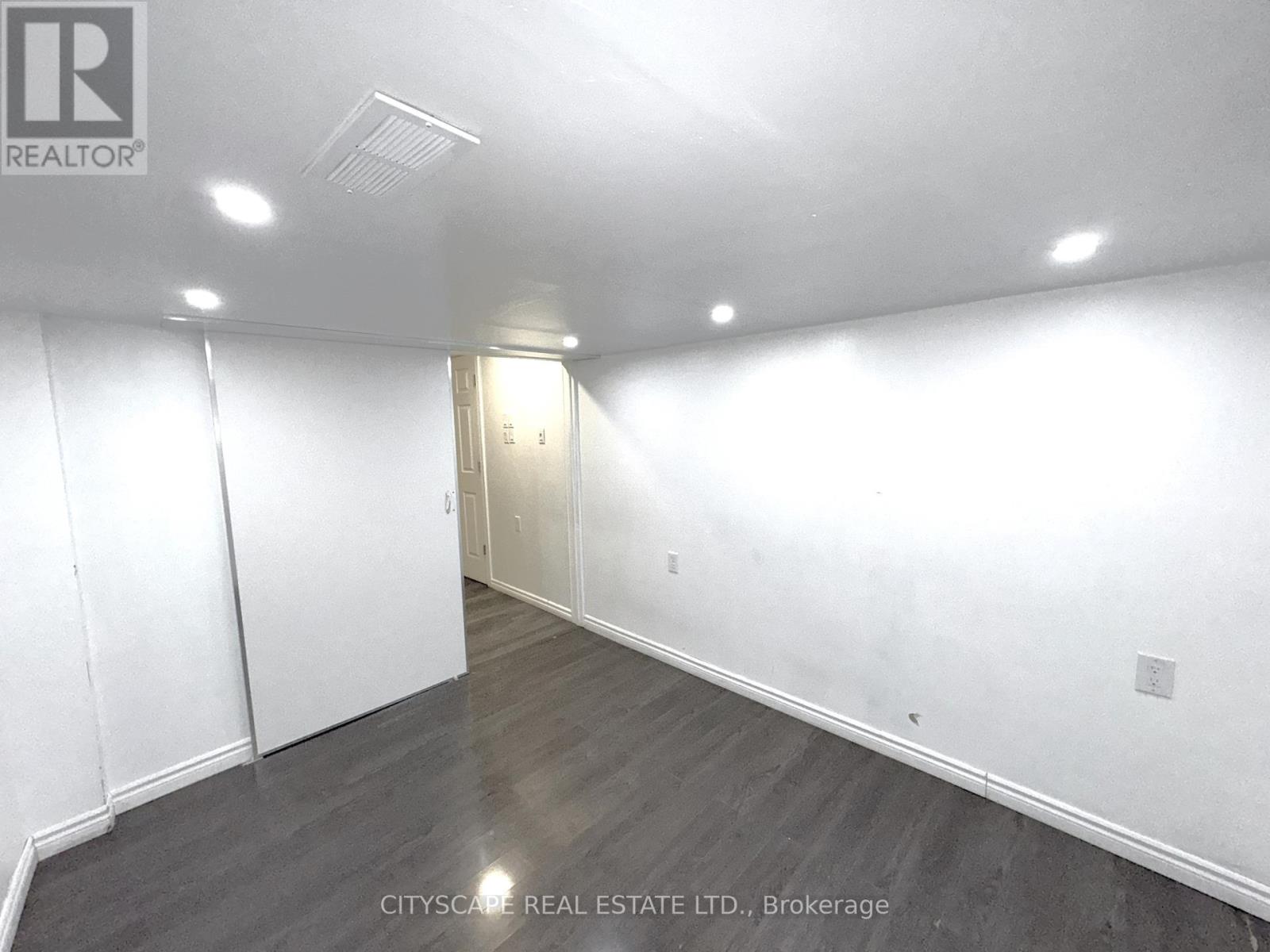 19 Bottlebrush Drive, Brampton (Sandringham-Wellington), Ontario  L6R 2Z5 - Photo 43 - W12228528