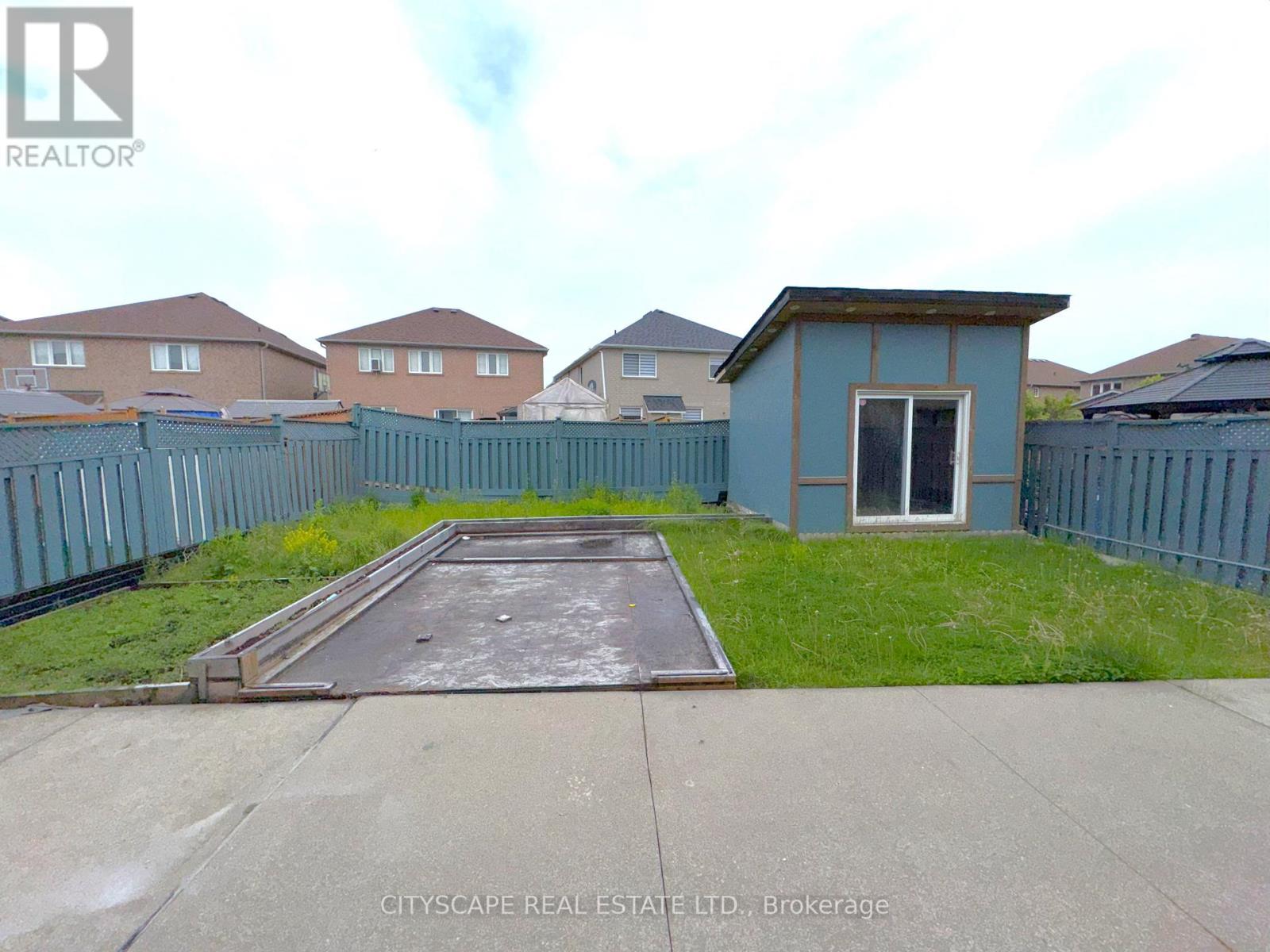 19 Bottlebrush Drive, Brampton (Sandringham-Wellington), Ontario  L6R 2Z5 - Photo 45 - W12228528