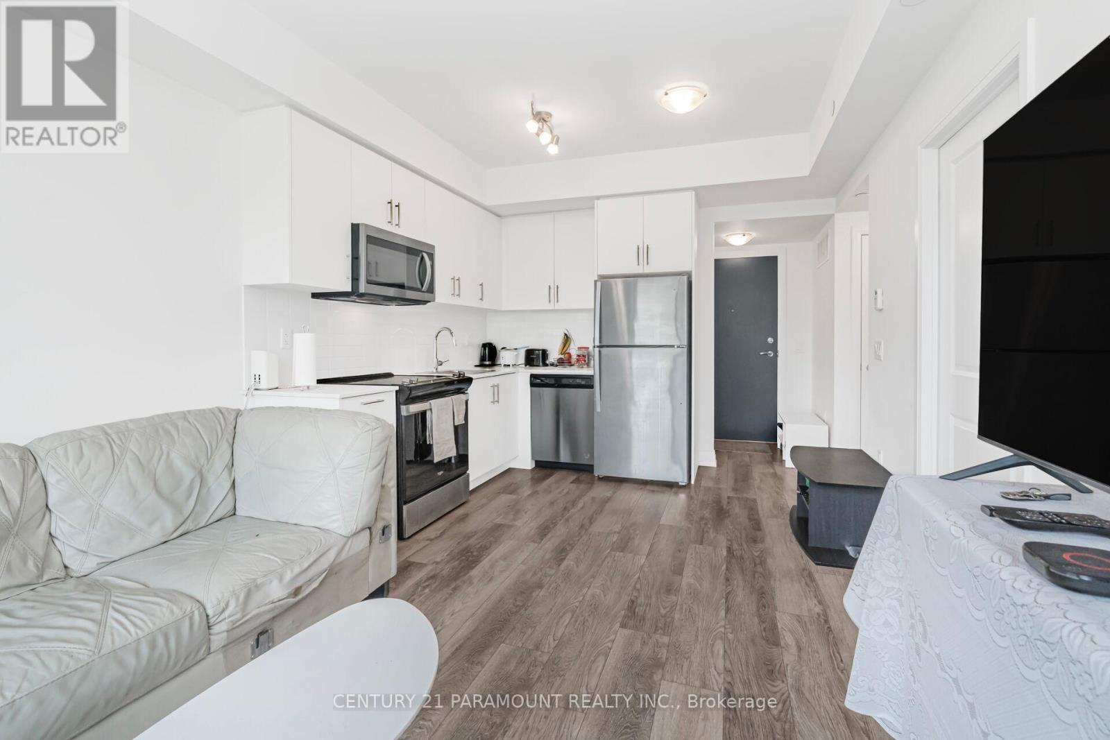 120 - 95 Attmar Drive, Brampton, Ontario  L6P 0Y6 - Photo 7 - W12228534