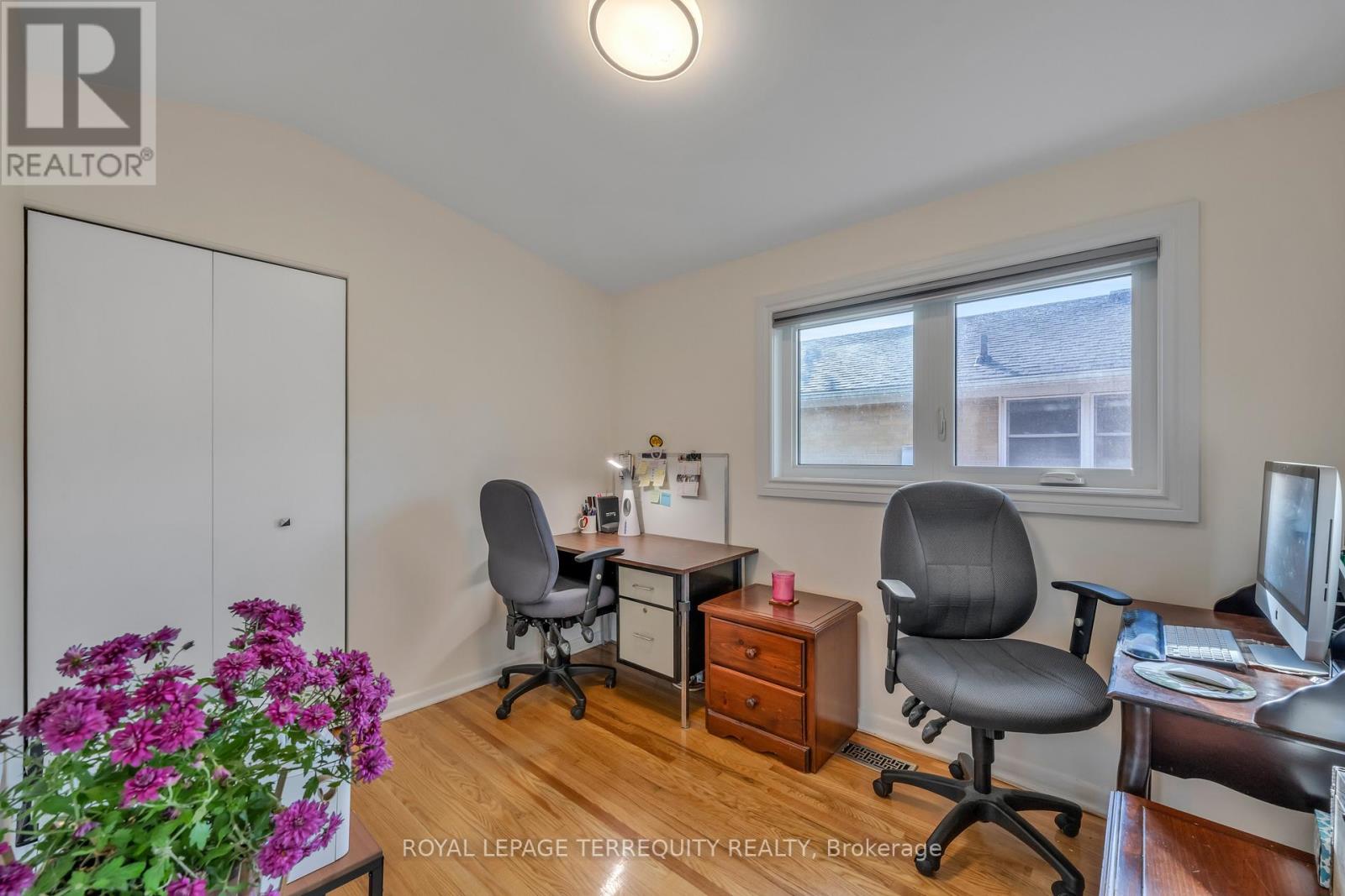 130 Verobeach Boulevard, Toronto (Humbermede), Ontario  M9M 1R1 - Photo 19 - W12228592