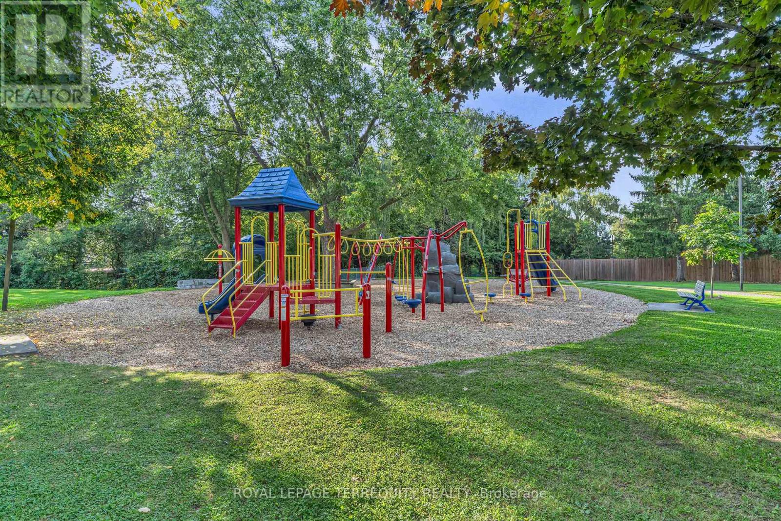 130 Verobeach Boulevard, Toronto (Humbermede), Ontario  M9M 1R1 - Photo 28 - W12228592